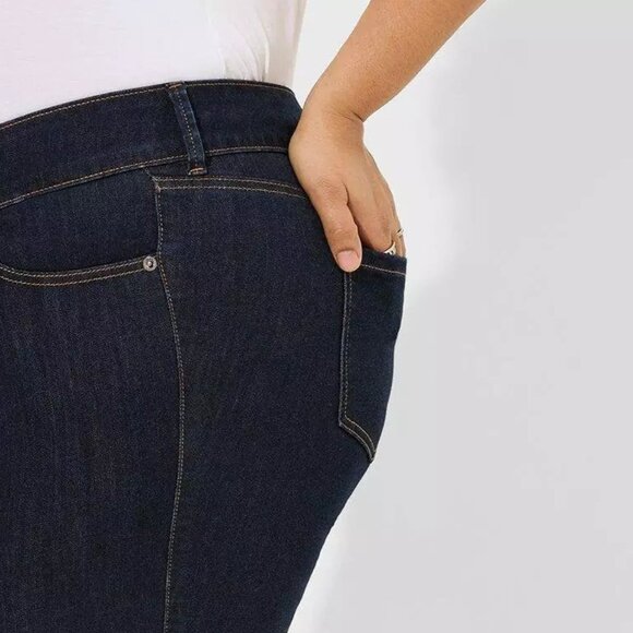 ❤️NWT VINTAGE TORRID CROP JEGGING JEANS - SUPER SOFT - 3 BUTTON WAIST PLUS SIZE - Picture 3 of 13